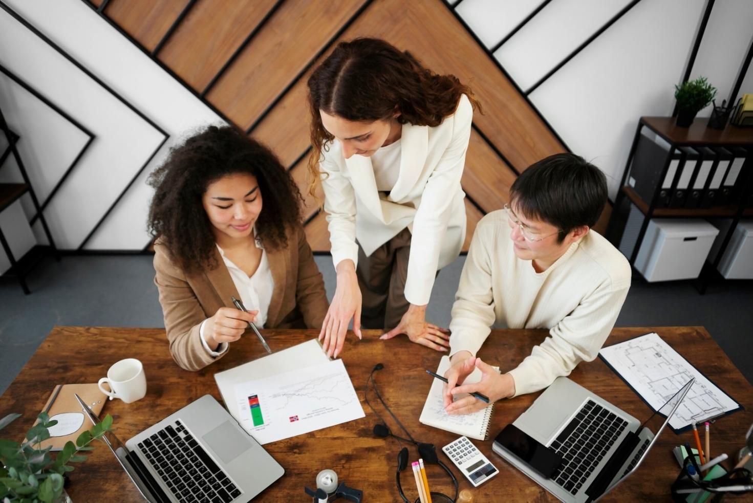 Sesión de mentoría personalizada en análisis financiero
